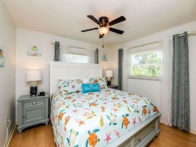 Siesta Key Vacation Accommodation Walk to Beach
