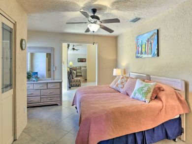 Cape Coral Three Bedroom Canal Front Vacation Home Sleeps 8