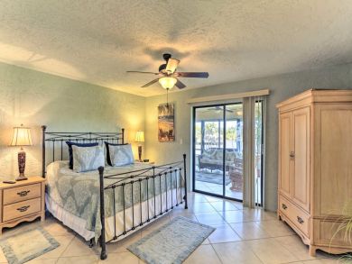 Cape Coral Three Bedroom Canal Front Vacation Home Sleeps 8