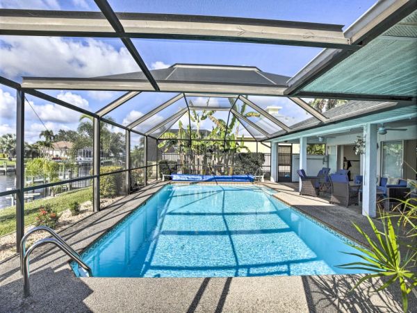 Canal Front Three Bedroom Pool Home in Cape Coral Sleeps 8
