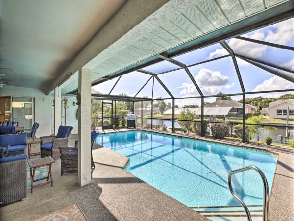 Canal Front Three Bedroom Pool Home in Cape Coral Sleeps 8
