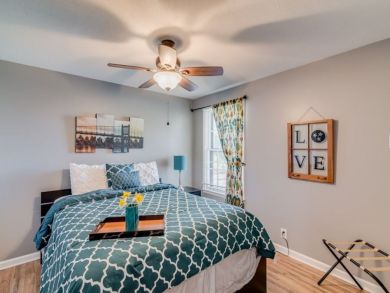 Nashville Three Bedroom Rental Home Sleeps 10