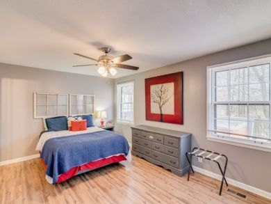 Nashville Three Bedroom Rental Home Sleeps 10