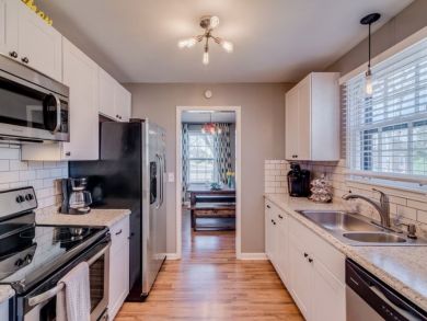 Nashville Three Bedroom Rental Home Sleeps 10