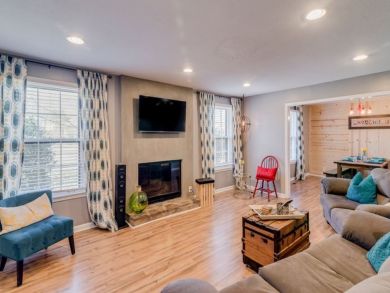 Nashville Three Bedroom Rental Home Sleeps 10