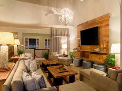 Golf Course and Sea View 7 Bedrooms Vacation Home in Jamaica