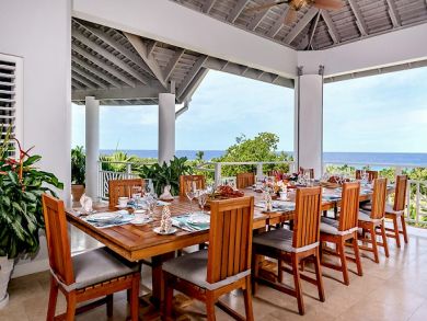 Golf Course and Sea View 7 Bedrooms Vacation Home in Jamaica