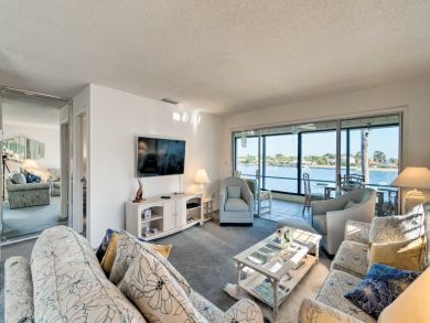 Holmes Beach 2 Bedroom Vacation Condo Sleeps 6 Walk to Beach