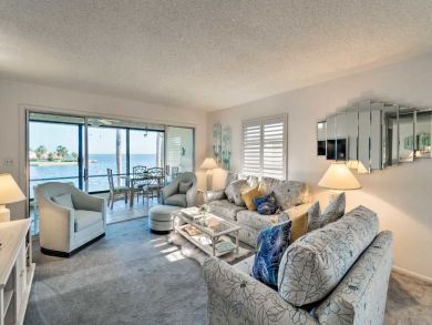 Holmes Beach 2 Bedroom Vacation Condo Sleeps 6 Walk to Beach