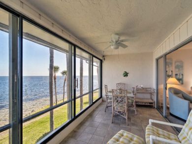 Holmes Beach 2 Bedroom Vacation Condo Sleeps 6 Walk to Beach