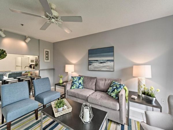 Holmes Beach 2 Bedroom Vacation Condo Rental Sleeps 6 Guests