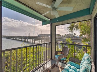 Waterfront Anna Maria Island 2 Bedroom Condo w/Pool & Beach