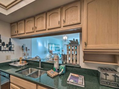 Waterfront Anna Maria Island 2 Bedroom Condo w/Pool & Beach