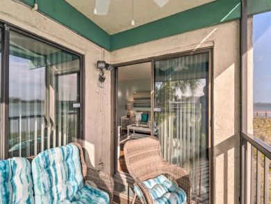 Waterfront Anna Maria Island 2 Bedroom Condo w/Pool & Beach