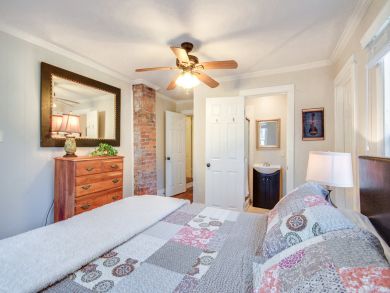 Comfortable 3 Bedroom East Nashville Rental Home Sleeps Six