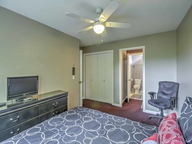 Three Bedroom, 2 Bathroom Rental Home with Loft Sleeps 10