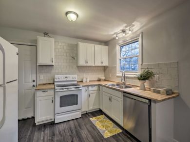Nashville 3 Bedrooms, 1.5 Bathroom Rental Home Sleeps Six