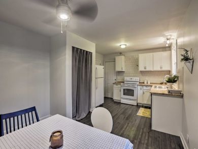 Nashville 3 Bedrooms, 1.5 Bathroom Rental Home Sleeps Six