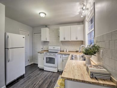 Nashville 3 Bedrooms, 1.5 Bathroom Rental Home Sleeps Six