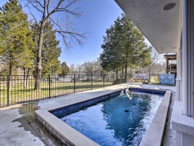 Nashville Condo 930118