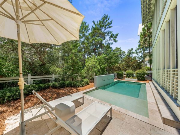 Stylish Santa Rosa Beach Rental with Private Pool & Porch