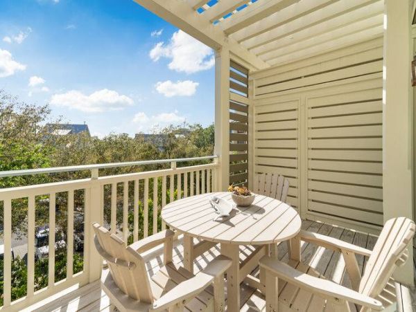 Charming Vacation Condo with Great Amenities
