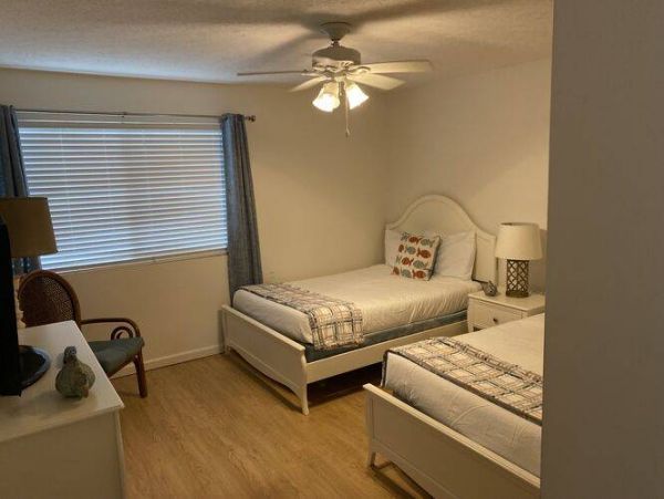 Gulf-Front Vacation 3 Bedroom Condo Sleeps 8 Guests