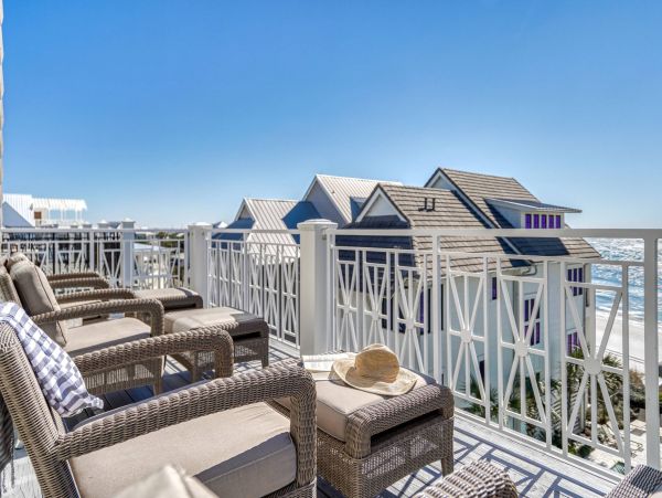 The Only Thing Separating You From the Beach is the Pool!