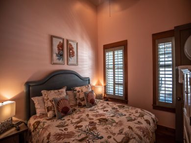 Ultra Fab Home with Private Beach Access