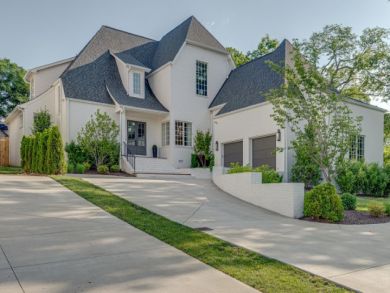 High-End Nashville Four Bedroom Pool Home Sleeps 10.