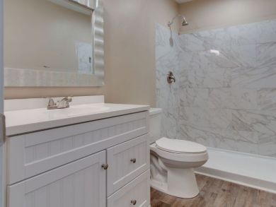 Two Bedroom Two Bathroom Updated Nashville Apartment