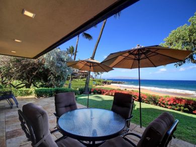 Ocean View Beachfront Kihei Vacation Condo Sleeps 4 Guests