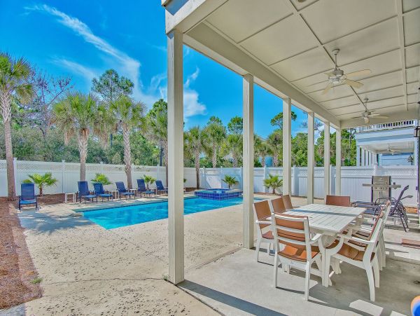 Great Family Home 8 Bedrooms Sleeps 30 Game Room Pool & Spa