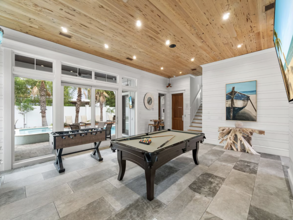 Miramar Beach Luxury Sleeps 26 Guests