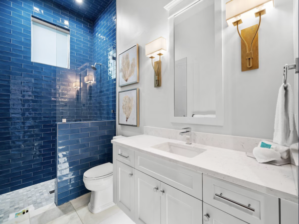 Miramar Beach Luxury Sleeps 26 Guests