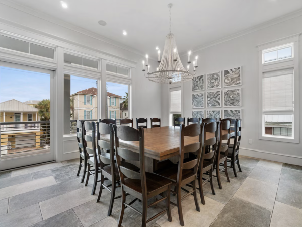 Miramar Beach Luxury Sleeps 26 Guests