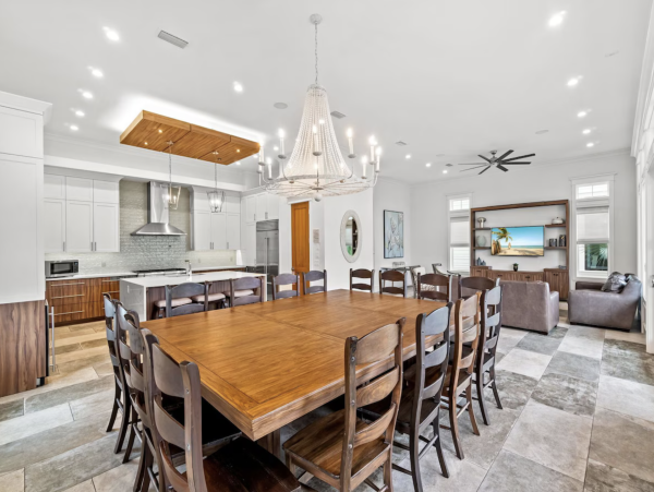 Miramar Beach Luxury Sleeps 26 Guests