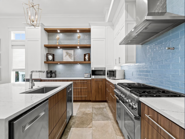Miramar Beach Luxury Sleeps 26 Guests
