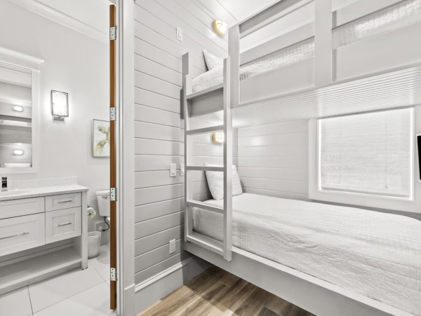 Miramar Beach Luxury Sleeps 26 Guests