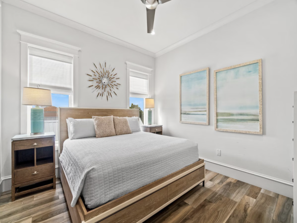 Miramar Beach Luxury Sleeps 26 Guests