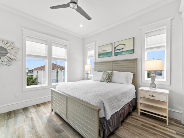 Miramar Beach Luxury Sleeps 26 Guests