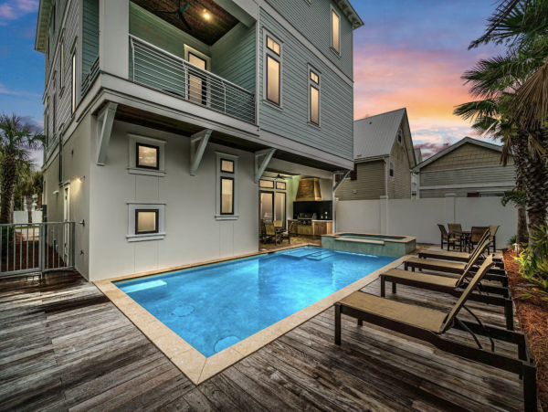 Miramar Beach Luxury Sleeps 26 Guests