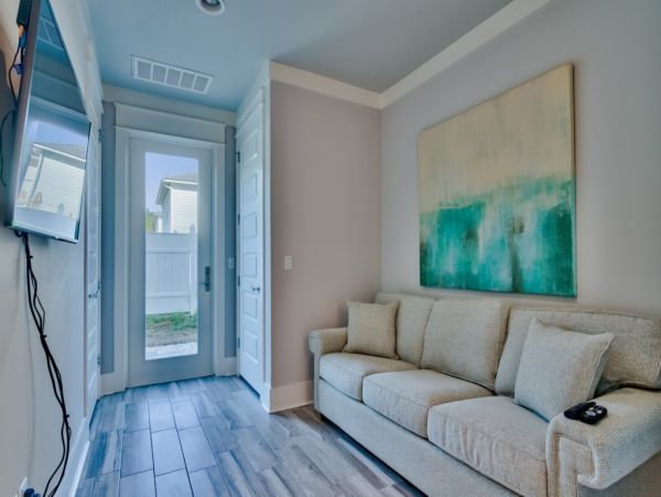 Short Walk to Beach Miramar Vacation Home Four Bedrooms
