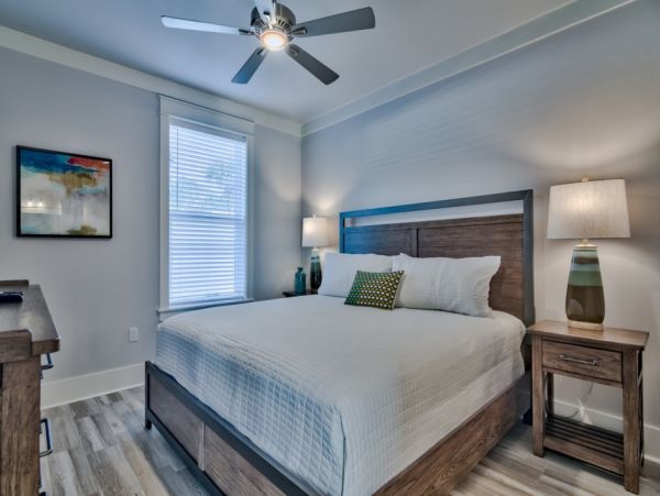 Short Walk to Beach Miramar Vacation Home Four Bedrooms