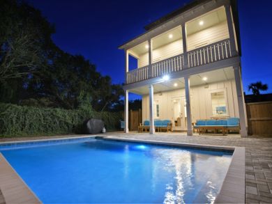 Splendid Miramar Vacation Home Sleeps 28 Guests Splendid Miramar Vacation Home Sleeps 28 Guests
