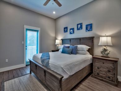 Splendid Miramar Vacation Home Sleeps 28 Guests Splendid Miramar Vacation Home Sleeps 28 Guests