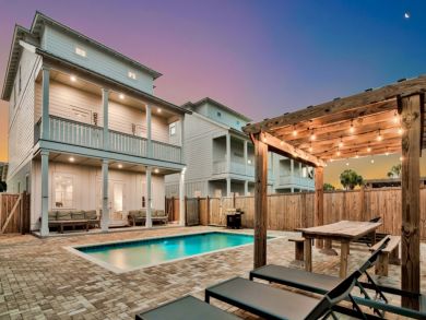 A Magnificent Vacation Pool Home Sleeps 30 Walk to Beach A Magnificent Vacation Pool Home Sleeps 30 Walk to Beach