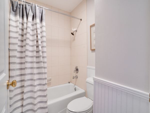Luxury Vacation Rental with Intracoastal Waterway Views in Indian Rocks Beach