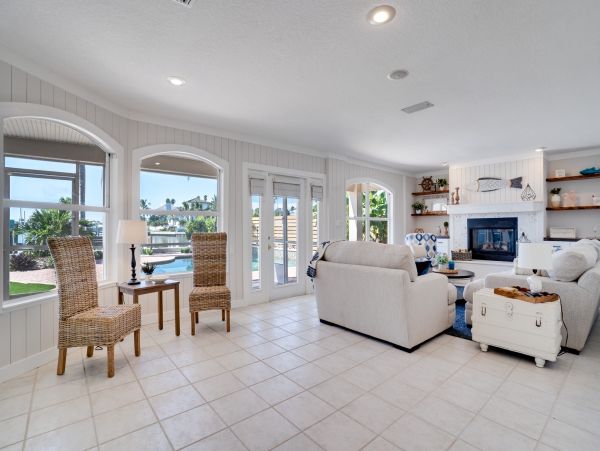 Luxury Vacation Rental with Intracoastal Waterway Views in Indian Rocks Beach