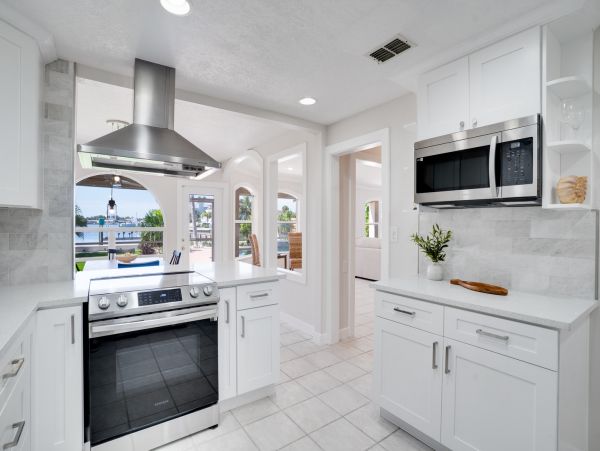Luxury Vacation Rental with Intracoastal Waterway Views in Indian Rocks Beach
